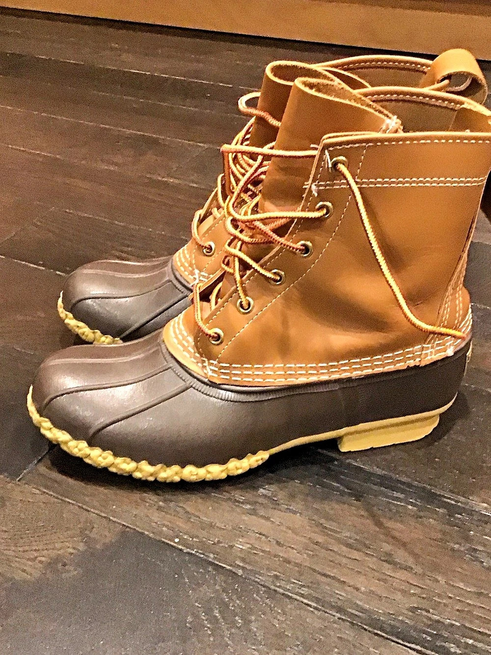 L.L.Bean Women’s Bean Boots, 8" Classic Brown & Tan Duck Boots. 7M